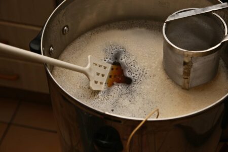 How to Home Brew Beer Image